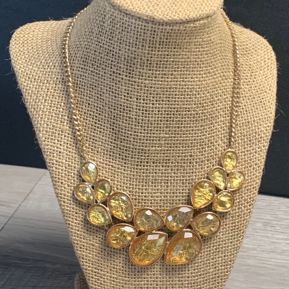 Gold Tone Yellow Teardrop Bib Necklace Faceted Foil Inlay Statement Jewelry 16in